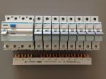 Hager ***SET*** FI: 1x CDA440D + 8x Hager LS-Schalter MBN116 + 1x KDN363F Sammelschiene